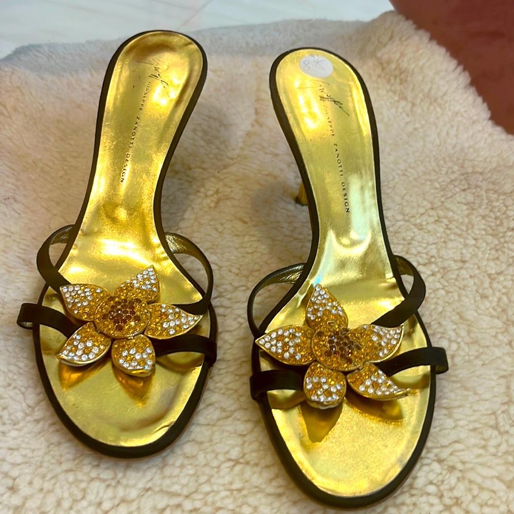 Giuseppe Zanotti Embellished Sun Goddess shoes sz 39